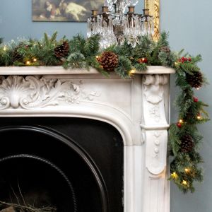 National Tree 3.6m Colonial Pine 'Feel Real' Pre-Lit Garland