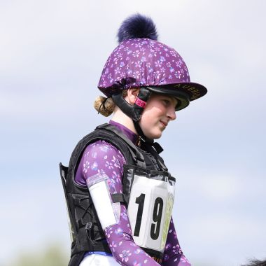 Shires Aubrion Young Rider Hyde Park Cross Country Hat Cover - Flower