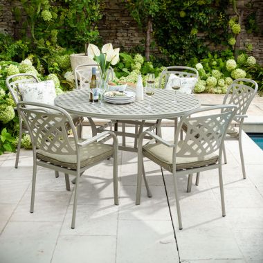 Hartman Berkeley 6 Seater Garden Furniture Dining Set with Parasol & Base