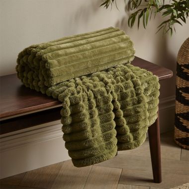 Catherine Lansfield Cosy Ribbed Throw - Olive