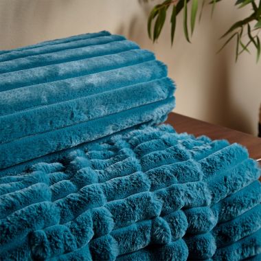 Catherine Lansfield Cosy Ribbed Throw - Teal