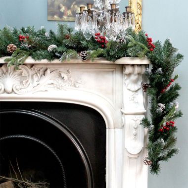 Frosted Winter Berry Christmas Garland - 2.7m