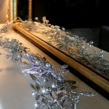 Silver Glitter Mistletoe Christmas Garland - 1.5m 