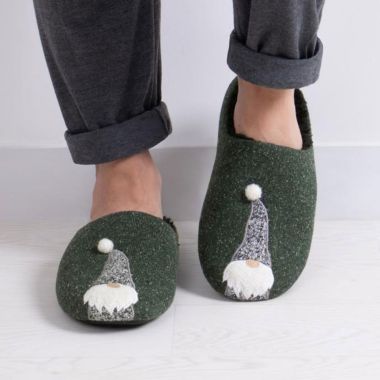 Totes Men's Novelty Gnome Mule Slippers 