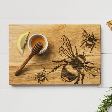 Oak Serving Board, 30cm - Bee