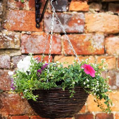 Smart Garden Rattan Hanging Basket – 16in