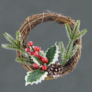 Traditional Rattan Christmas Wreath - 21cm