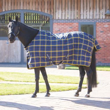 Shires Tempest Plus Lite Stable Rug – Navy Check