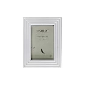 White Fluted Photo Frame - 5x7 inch